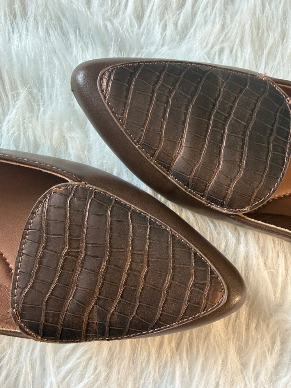 Women's Pointed Toe Reptile Leather Flats in Metalic Bronze